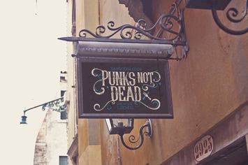 Venetian Light Advertising