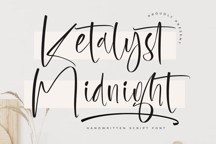 Ketalyst Midnight Handwritten Script Font