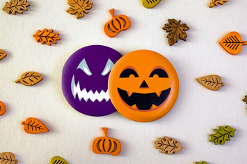 Button pins mockup