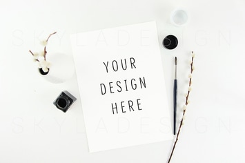 Feminine styled stock artist mockup