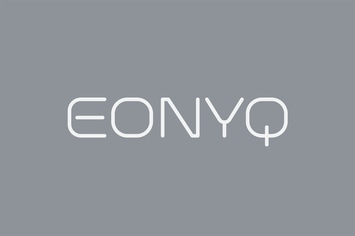 Eonyq Simple Modern Font