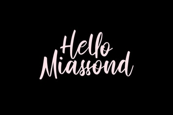 Hello Miassond Casual Brush Font