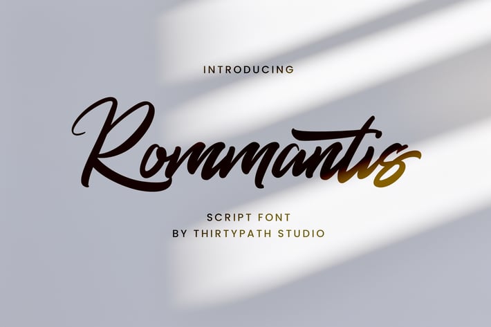 Rommantis Font