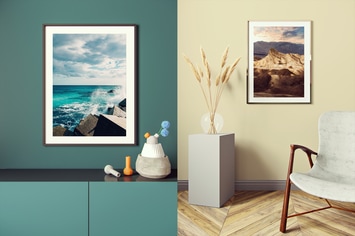 Poster Frame Mockup v2