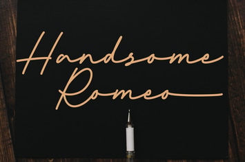 Handsome Romeo - Elegant Signature font