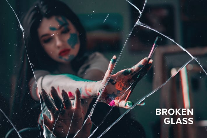 Shattered Glass Photo Effect