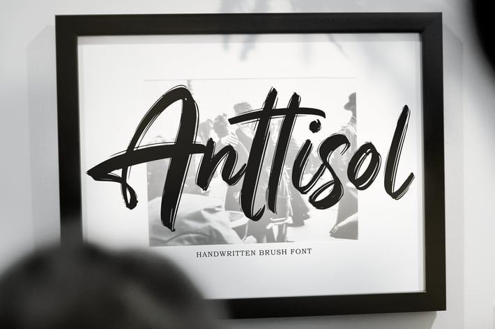 Anttisol - Handwritten Brush Font