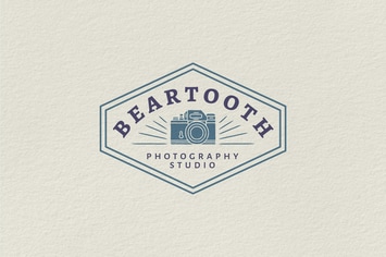 Vintage Badge Logo - Beartooth Photography Studio