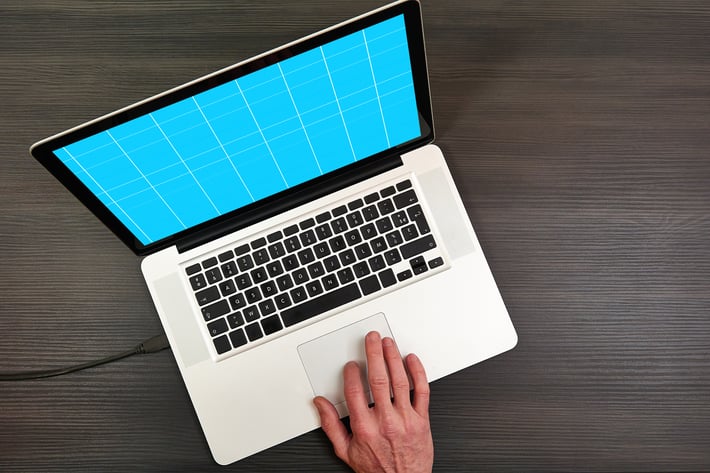 Laptop_Overhead